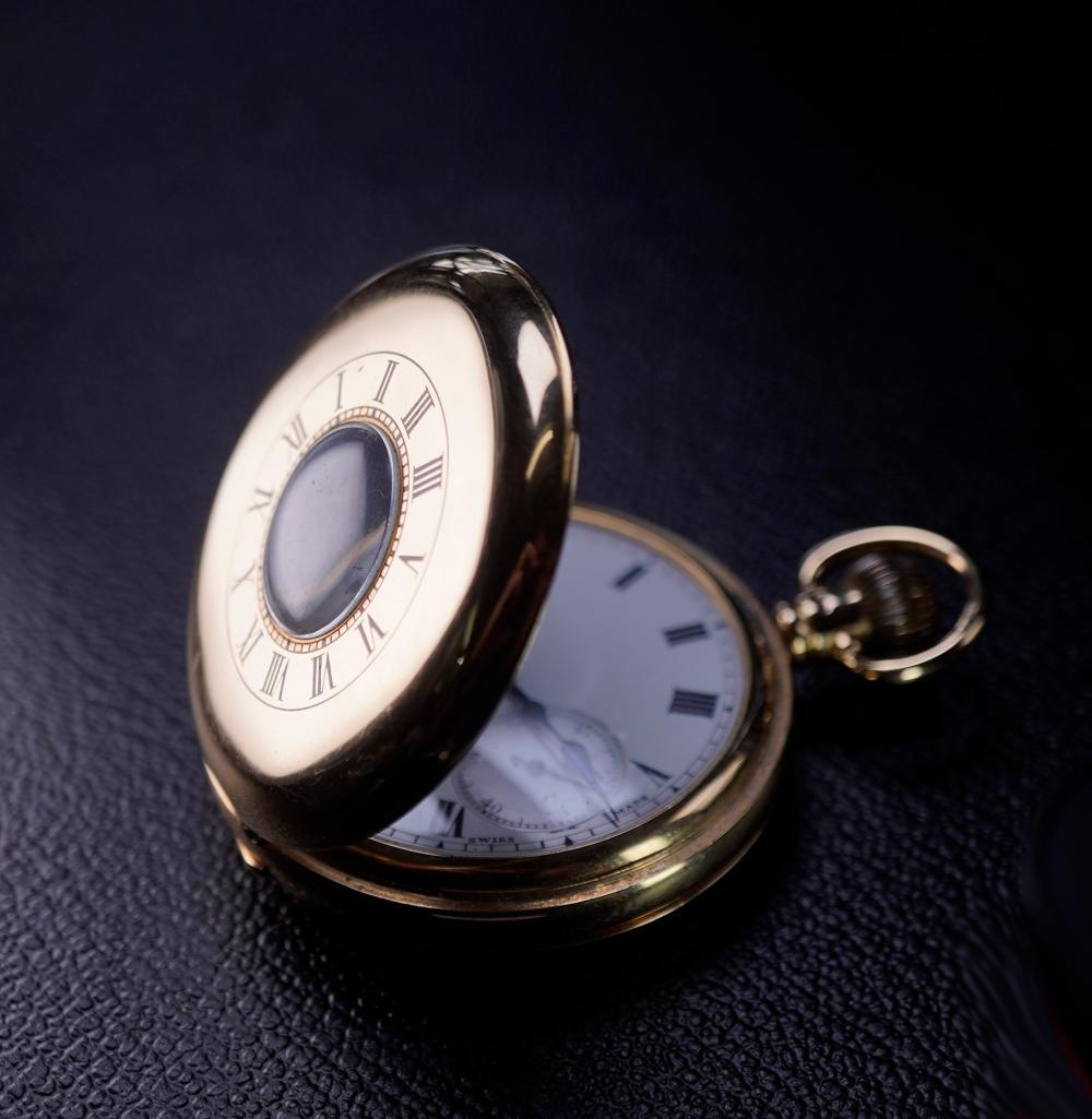Zenith 18-Carat Gold Half-Hunter Pocket Watch, 17-Jewel Adjusted Movement, circa 1925