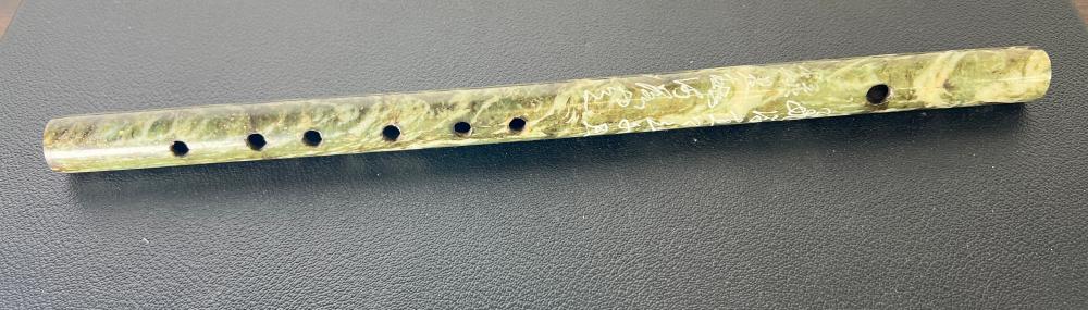 Chinese carved jade dizi (transverse flute), engraved with verse by Li Bai (701–762), Qing Dynasty or later
