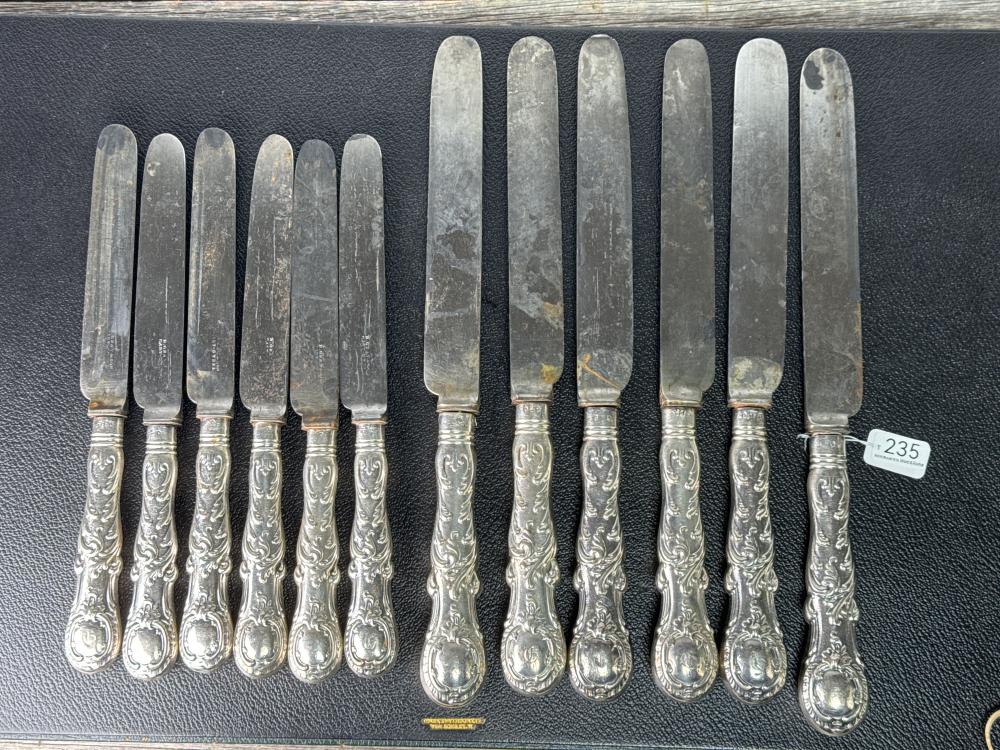 Set of twelve table knives with sterling silver Rococo-pattern handles, Robert Gray & Son, Glasgow, 1839
