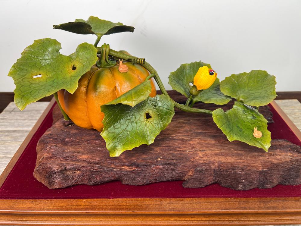 Remarkable Taiwanese sculpture of a pumpkin on vine, latter 20th century